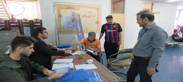 ورود تیم های شرکت کننده لیگ کشوری فوتسال دانشجومعلمان دانشگاه فرهنگیان به استان اردبیل