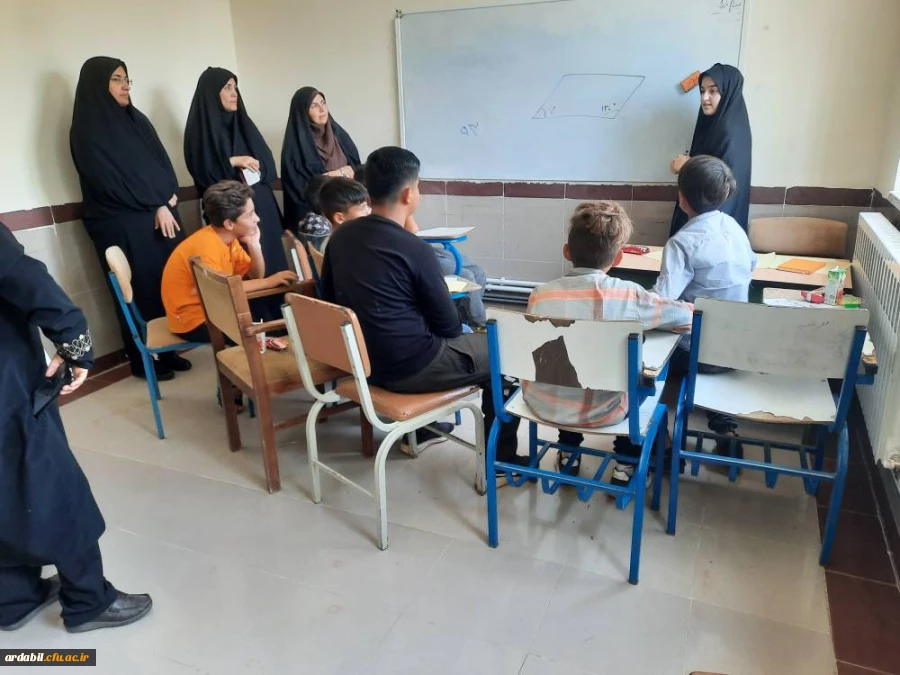 بازدید سرپرست پردیس از اردوی جهادی عهد خدمت دانشجومعلمان بسیجی 