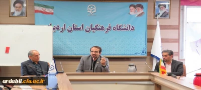 همزمان با هفته دولت و روز کارمند برگزار شد :

نشست صمیمی سرپرست دانشگاه فرهنگیان استان اردبیل با کارمندان 