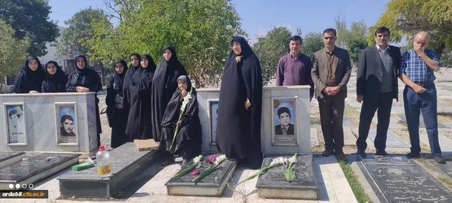 آئین تکریم و تجلیل از مادر شهید گرانقدر هدایت مرادی به همراه غبارروبی مزار شهید والامقام 