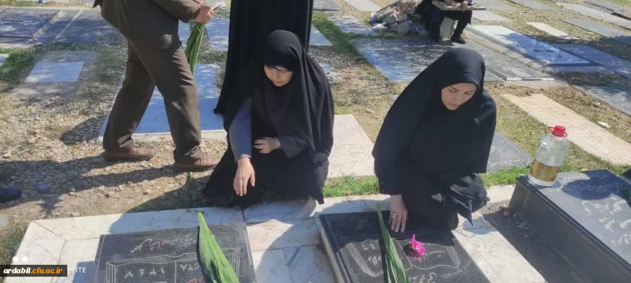 آئین تکریم و تجلیل از مادر شهید گرانقدر هدایت مرادی به همراه غبارروبی مزار شهید والامقام 