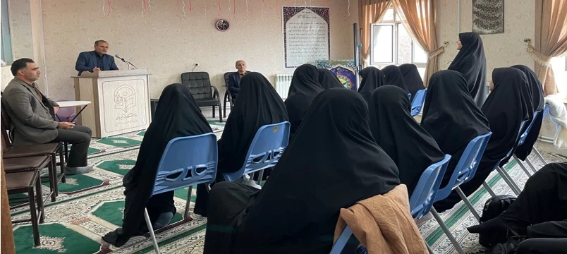 نشست صمیمی سرپرست مدیریت امور پردیس های دانشگاه فرهنگیان اردبیل با دانشجومعلمان 