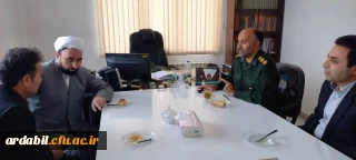 به مناسبت هفته بسیج :

دیدار رئیس و جمعی از کارکنان مرکز آموزش عالی آزادگان نیر با فرمانده و مسئول نمایندگی ولی فقیه در سپاه شهرستان نیر    