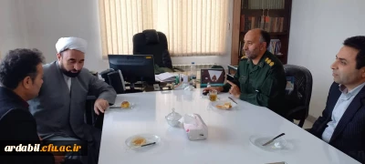 به مناسبت هفته بسیج :

دیدار رئیس و جمعی از کارکنان مرکز آموزش عالی آزادگان نیر با فرمانده و مسئول نمایندگی ولی فقیه در سپاه شهرستان نیر    