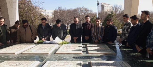 مراسم غبار روبی و عطرافشانی مزار شهدای گمنام