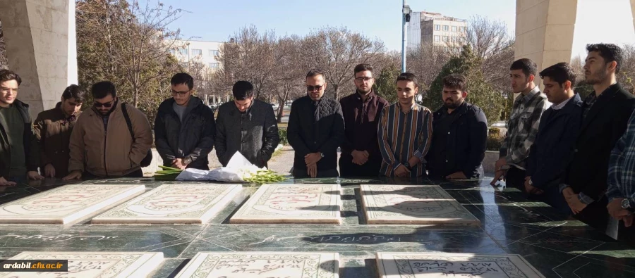 مراسم غبار روبی و عطرافشانی مزار شهدای گمنام