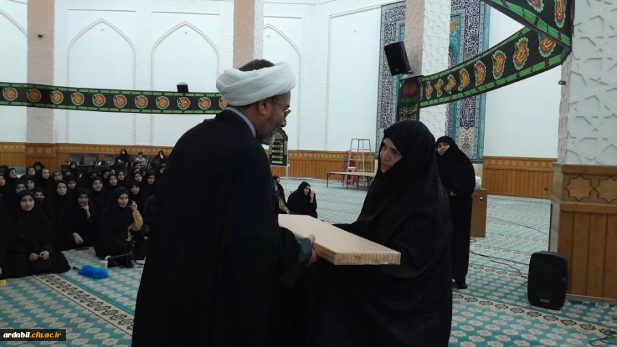 مراسم شبی با شهدا