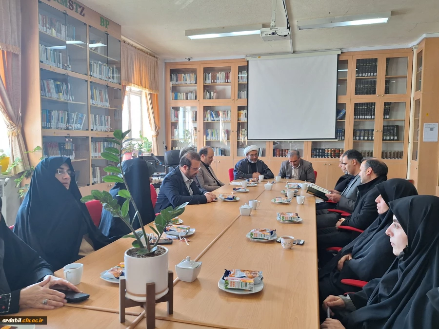 آیین تکریم و معارفه معاون دانشجویی توسعه منابع و معارفه معاون اموزشی؛ فرهنگی و پژوهشی پردیس بنت الهدی صدر