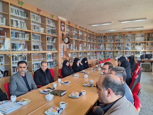 آیین تکریم و معارفه معاون دانشجویی توسعه منابع و معارفه معاون اموزشی؛ فرهنگی و پژوهشی پردیس بنت الهدی صدر