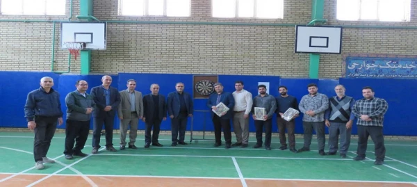 مسابقات ورزشی دارت ویژه کارکنان 