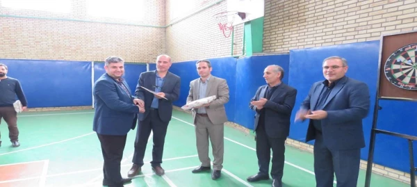 مسابقات ورزشی دارت ویژه کارکنان 