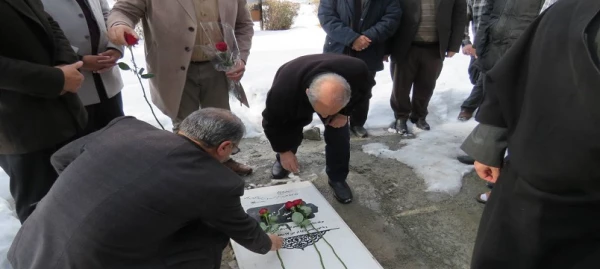 مراسم چهلمین روز تدفین شهید گمنام در دانشگاه فرهنگیان اردبی