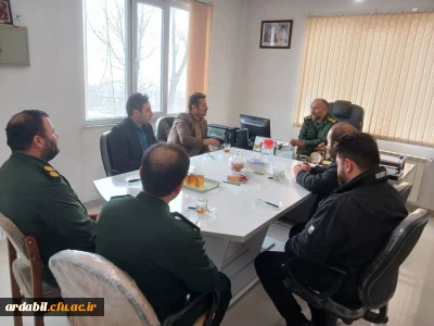  به مناسبت میلاد امام حسین(ع)  و روز پاسدار :

دیدار رئیس مرکز آموزش عالی آزادگان نیر و جمعی از کارکنان با فرماندهی سپاه شهرستان نیر 