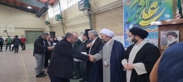 تجلیل از دانشجومعلمان و همکاران افتخار آفرین مرکز آموزش عالی آزادگان شهرستان نیر