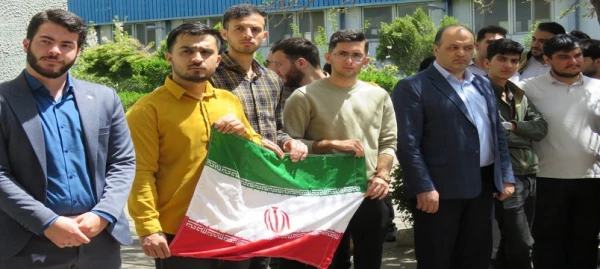 تجمع اساتید، کارکنان و دانشجومعلمان در حمایت از خیزش دانشجویان در آمریکا