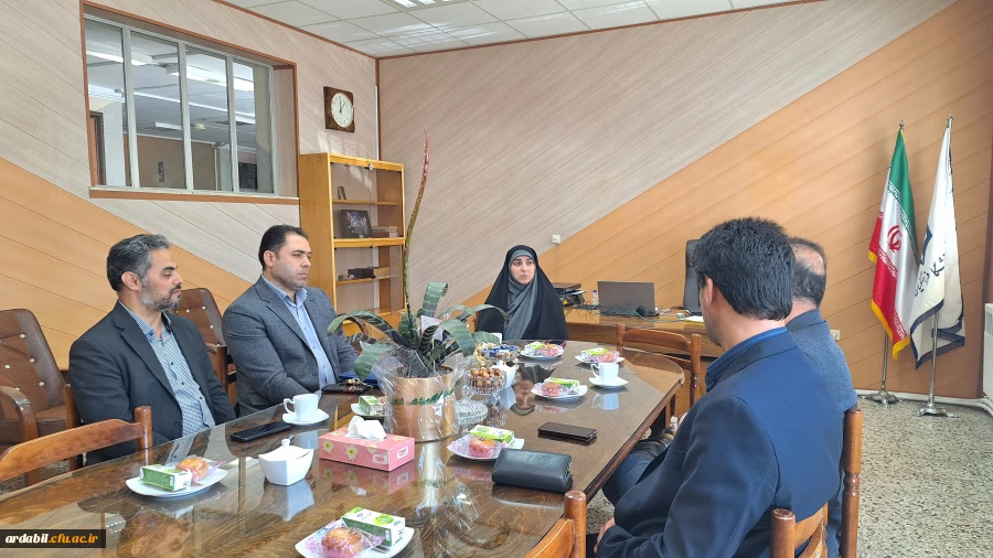 دیدار نمایندگان بسیج اساتید دانشگاه فرهنگیان با سرپرست پردیس بنت الهدی صدر 