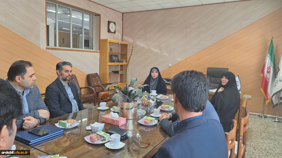 دیدار نمایندگان بسیج اساتید دانشگاه فرهنگیان با سرپرست پردیس بنت الهدی صدر 