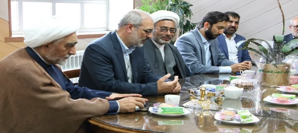 دیدار رییس دانشگاه علوم پزشکی  با سرپرست پردیس بنت الهدی صدر 