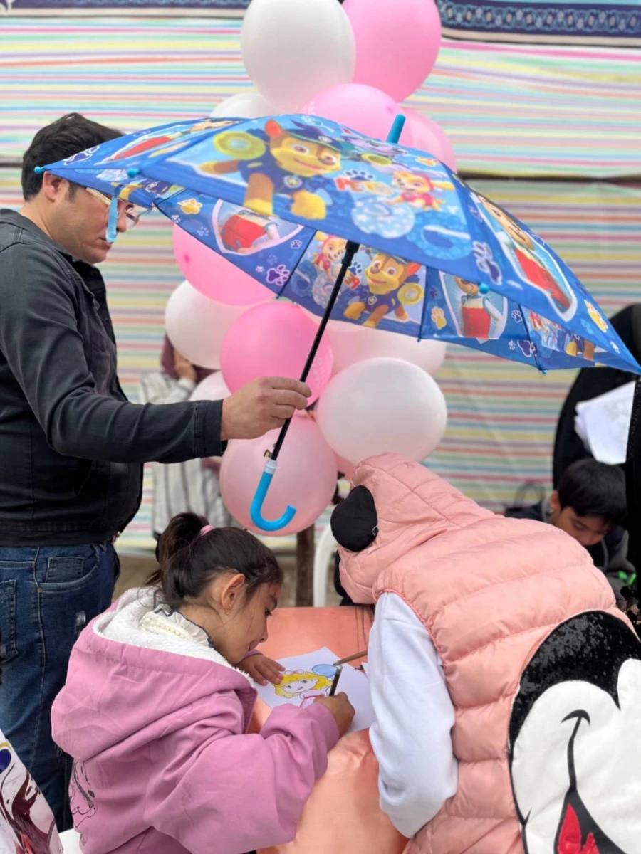 برپایی موکب گروه جهادی دانشگاه فرهنگیان استان اردبیل به مناسبت روز دختر