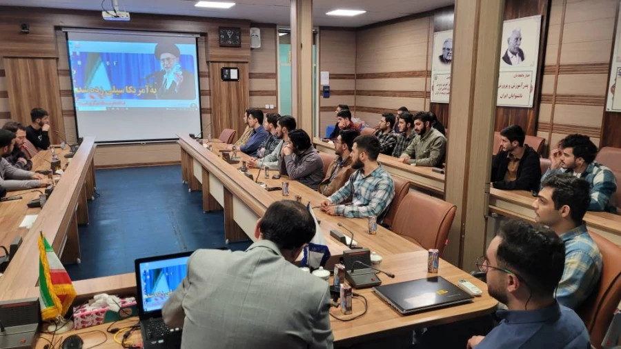 نشست تخصصی بررسی اتفاقات اخیر آمریکا