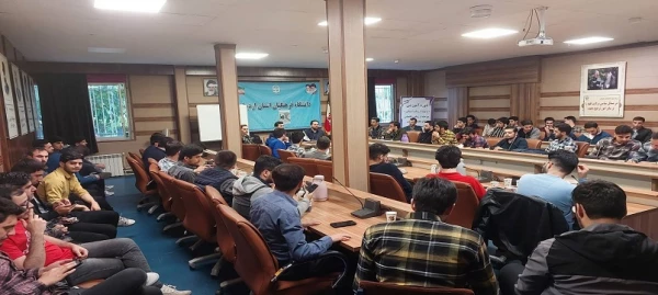 کارگاه ضرورت کاربست فناوری و نرم افزار در آموزش زبان انگلیسی