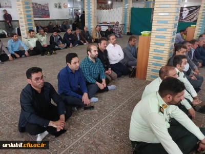 به روایت تصویر :

حضور دانشگاهیان مرکز آموزش عالی آزادگان نیر در مراسم یادبود ارتحال امام خمینی و قیام خونین ۱۵ خرداد در مسجد جامع شهرستان نیر