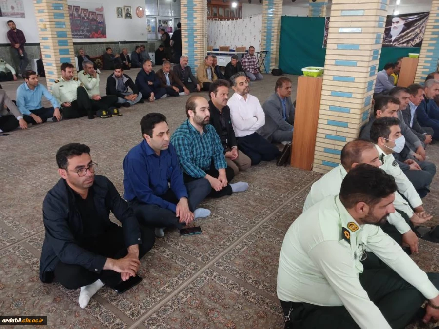 حضور دانشگاهیان مرکز آموزش عالی آزادگان نیر در مراسم یادبود ارتحال امام خمینی و قیام خونین ۱۵ خرداد در مسجد جامع شهرستان نیر