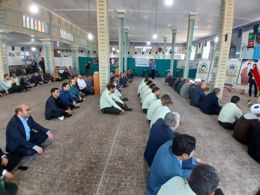 حضور دانشگاهیان مرکز آموزش عالی آزادگان نیر در مراسم یادبود ارتحال امام خمینی و قیام خونین ۱۵ خرداد در مسجد جامع شهرستان نیر