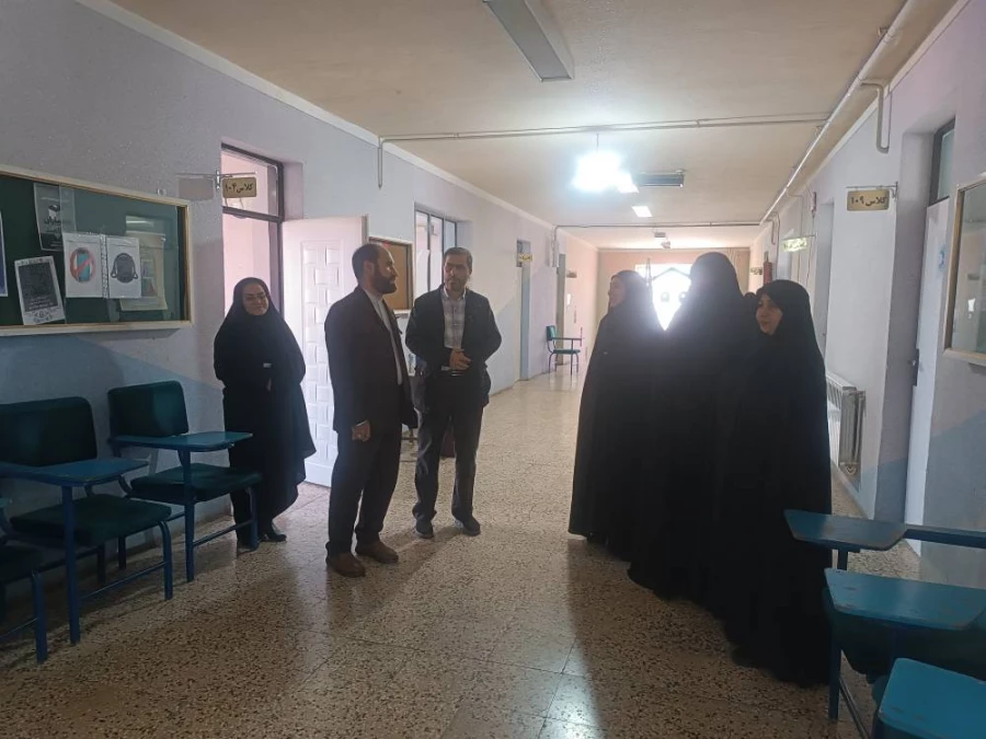 بازدید مدیرکل آموزش و پرورش و مدیر هسته گزینش استان از فرایند ارزیابی تکمیلی پذیرفته شدگان جند برابر ظرفیت سال 1403