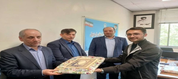 تجلیل از مسئولین روابط عمومی دانشگاه فرهنگیان اردبیل