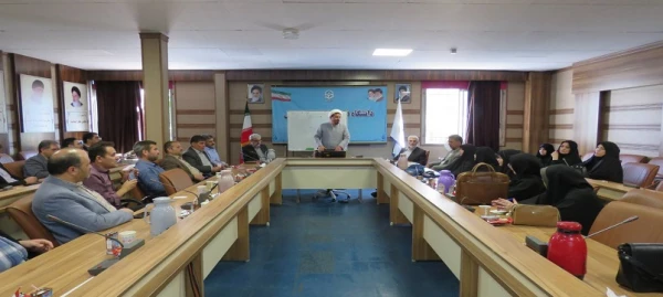 برگزاری نشست تخصصی نماز با رویکرد شیوه های دعوت نوجوانان و جوانان به نماز