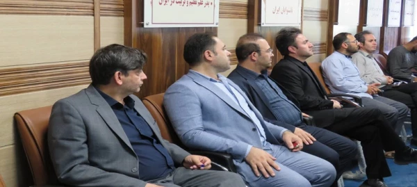 برگزاری نشست تخصصی نماز با رویکرد شیوه های دعوت نوجوانان و جوانان به نماز