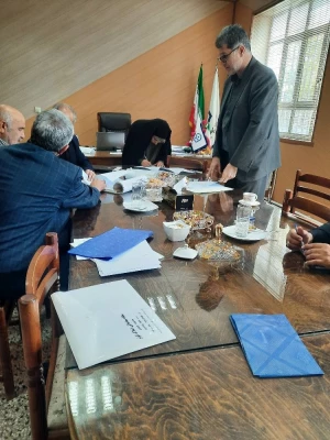 عقد قرارداد اجاره هتل مهدی استان به عنوان خوابگاه دانشجویی بنت الهدی صدر