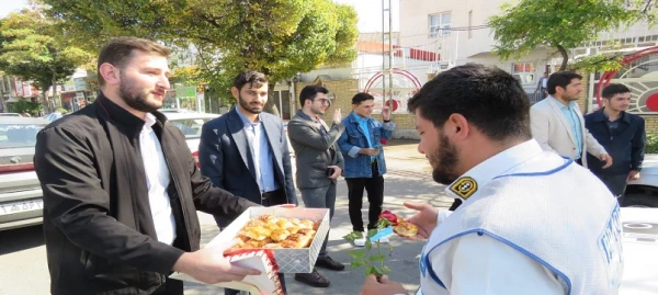 تقدیر از پرسنل نیروی انتظامی به مناسبت هفته فراجا
