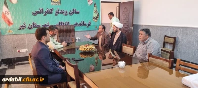 به مناسبت گرامیداشت هفته نیروی انتظامی:

دیدار رئیس و تعدادی از کارکنان مرکز آموزش عالی آزادگان با فرمانده انتظامی شهرستان نیر