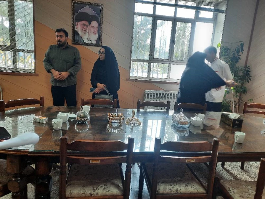 جلسه سرپرست پردیس با مسئولان آشپزخانه