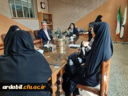 نشست صمیمی سرپرست پردیس بنت الهدی صدر با  اعضای شورای صنفی