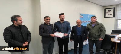 توسط سرپرست دانشگاه انجام گرفت:

تجلیل از برگزیدگان رشته والیبال در هفته تربیت بدنی