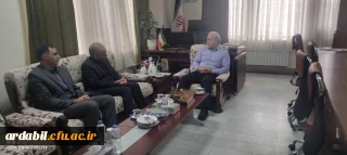 در راستای حل مشکلات فضای فیزیکی صورت گرفت:

دیدار سرپرست دانشگاه فرهنگیان استان اردبیل با سرپرست معاونت توسعه مدیریت و منابع استانداری