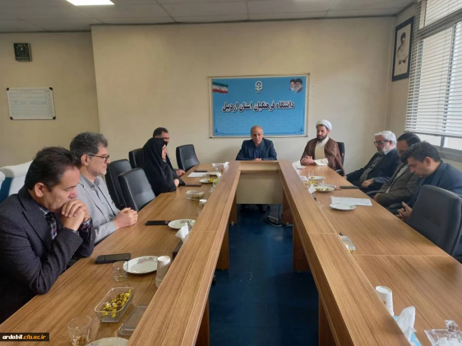 تجلیل از همکاران واحد منابع انسانی دانشگاه فرهنگیان استان اردبیل