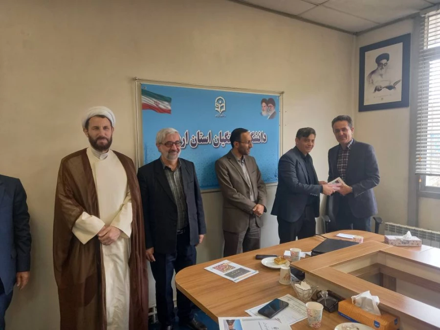 تجلیل از همکاران واحد منابع انسانی دانشگاه فرهنگیان استان اردبیل