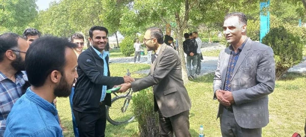 همایش پیاده روی اساتید و کارکنان دانشگاه فرهنگیان استان اردبیل