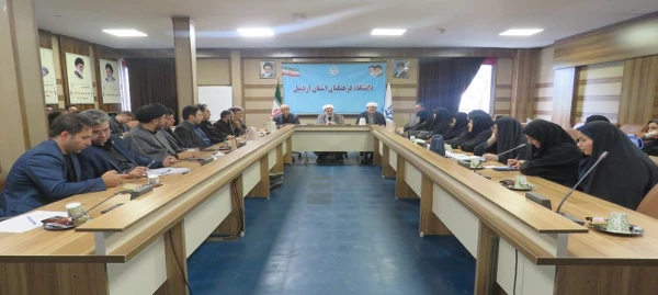   نشست بصیرتی با موضوع "تبیین جنگ تحمیلی اخیر" 2