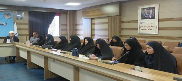   نشست بصیرتی با موضوع "تبیین جنگ تحمیلی اخیر" 4