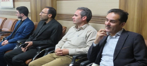   نشست بصیرتی با موضوع "تبیین جنگ تحمیلی اخیر" 6