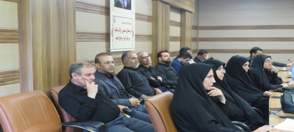   نشست بصیرتی با موضوع "تبیین جنگ تحمیلی اخیر" 4