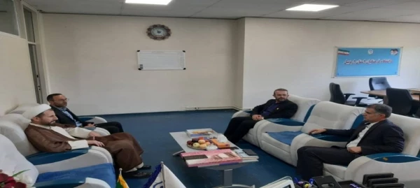 بررسی نواقص سالن تربیت بدنی پردیس بنت الهدی صدر 3