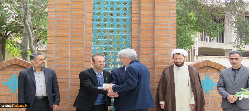 مراسم گرامیداشت هفته دفاع مقدس در دانشگاه با تجلیل از همکاران ایثارگر برگزار شد 8