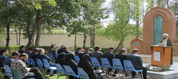 مراسم گرامیداشت هفته دفاع مقدس در دانشگاه با تجلیل از همکاران ایثارگر برگزار شد 6