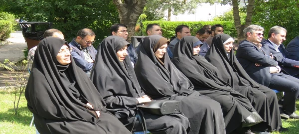 مراسم گرامیداشت هفته دفاع مقدس در دانشگاه با تجلیل از همکاران ایثارگر برگزار شد 7